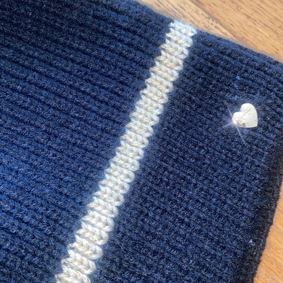 Juicy Couture Black with Gold Trim One Size Beanie - Picture 8 of 8